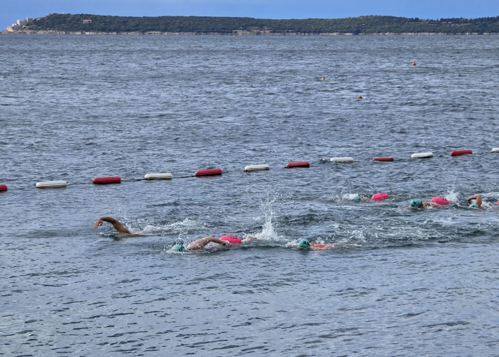 Why, When and How to Change Pace on an Endurance Swim